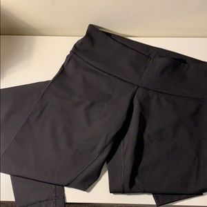 Shiny lululemon full length leggings